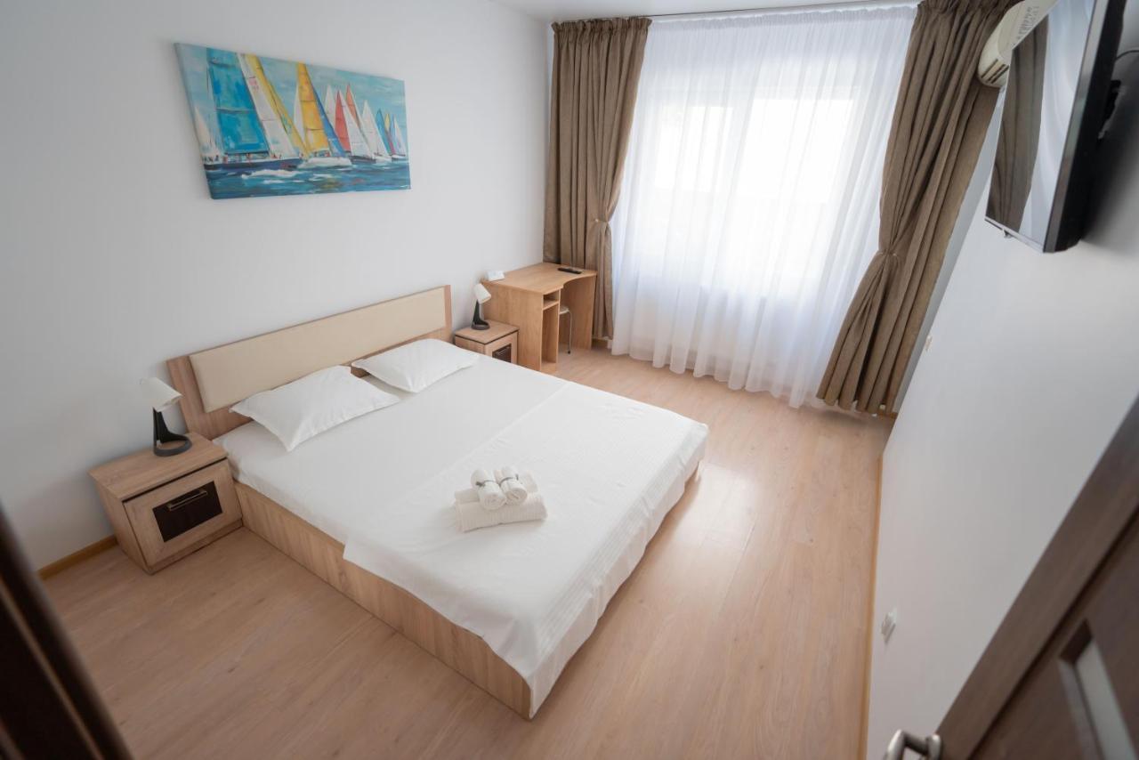 Hotel Studio Titan บูคาเรสต์ ภายนอก รูปภาพ