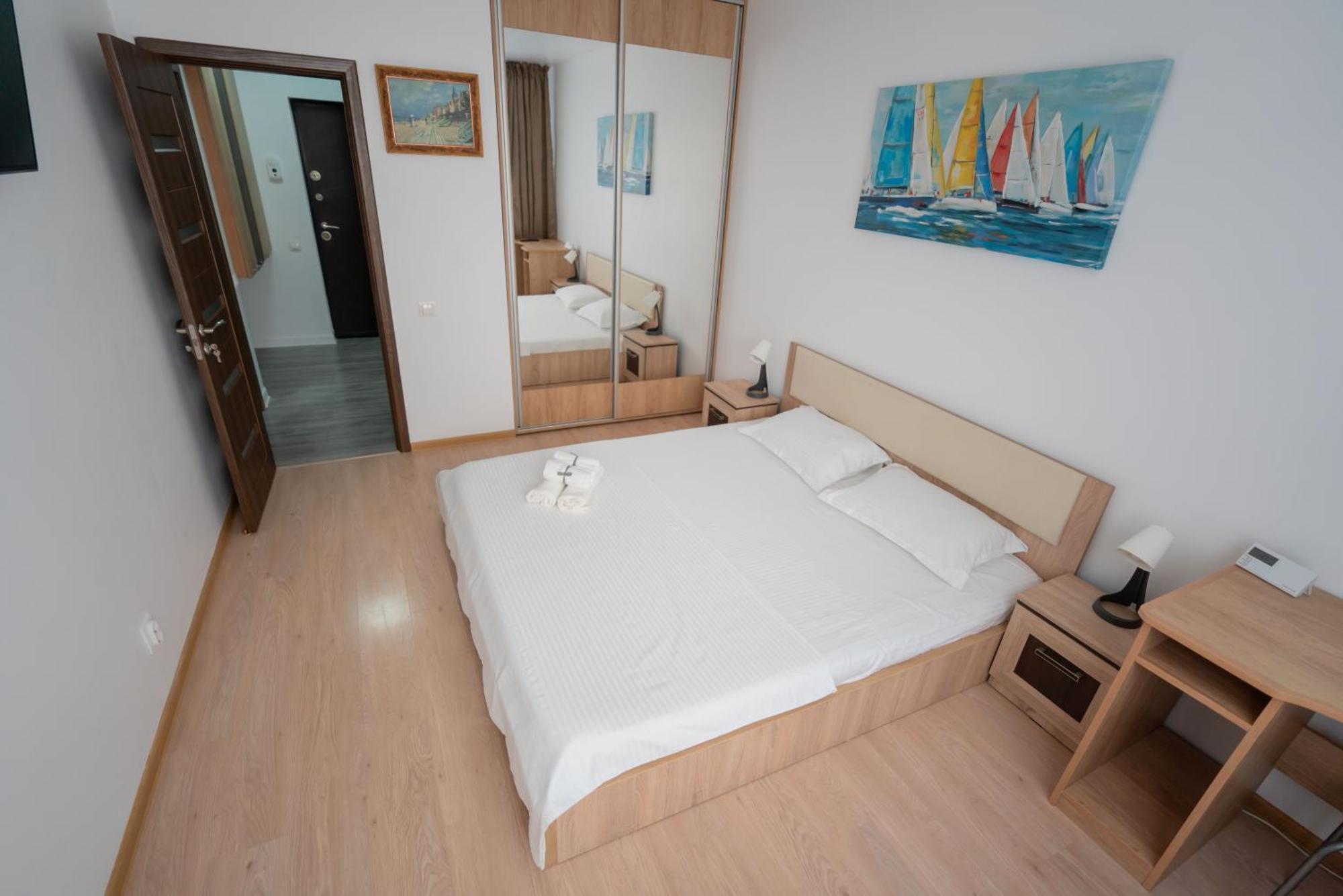 Hotel Studio Titan บูคาเรสต์ ภายนอก รูปภาพ